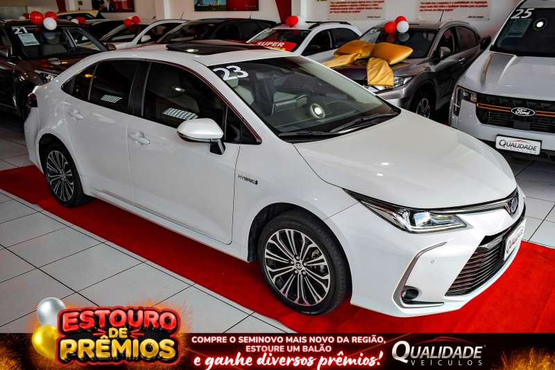 COROLLA ALTIS PREMIUM HYBRID 1.8 CVT 2023 C/ TETO SOLAR *DE R$162.900,00 POR R$155.900,00*